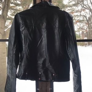 Vegan leather jacket from en creme